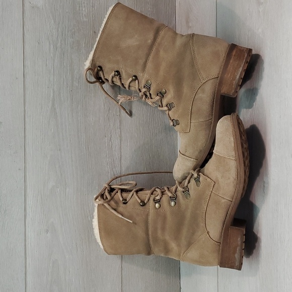 Ugg Australia Women Gradin  Ankle Suede Lace-up Sheepskin Boots shoes sz 6 - Picture 8 of 15